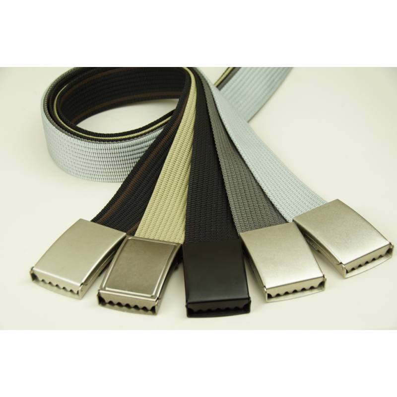 Pasek do spodni z metalową klamrą