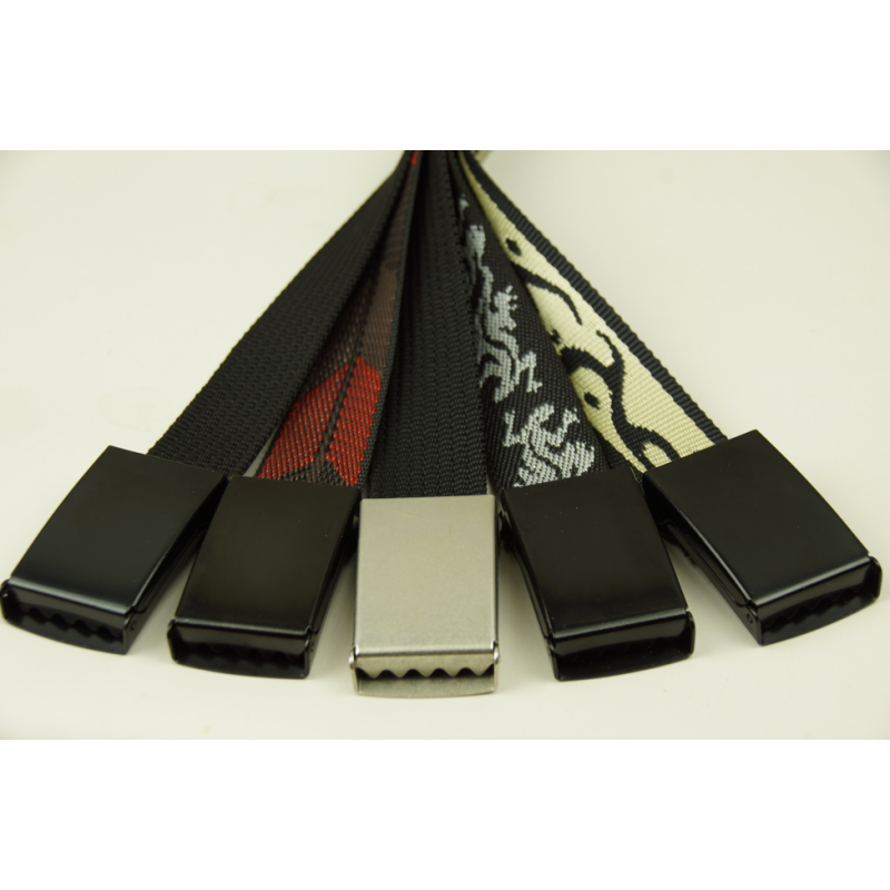 Pasek do spodni z metalową klamrą